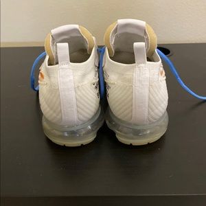 off white vapormax.